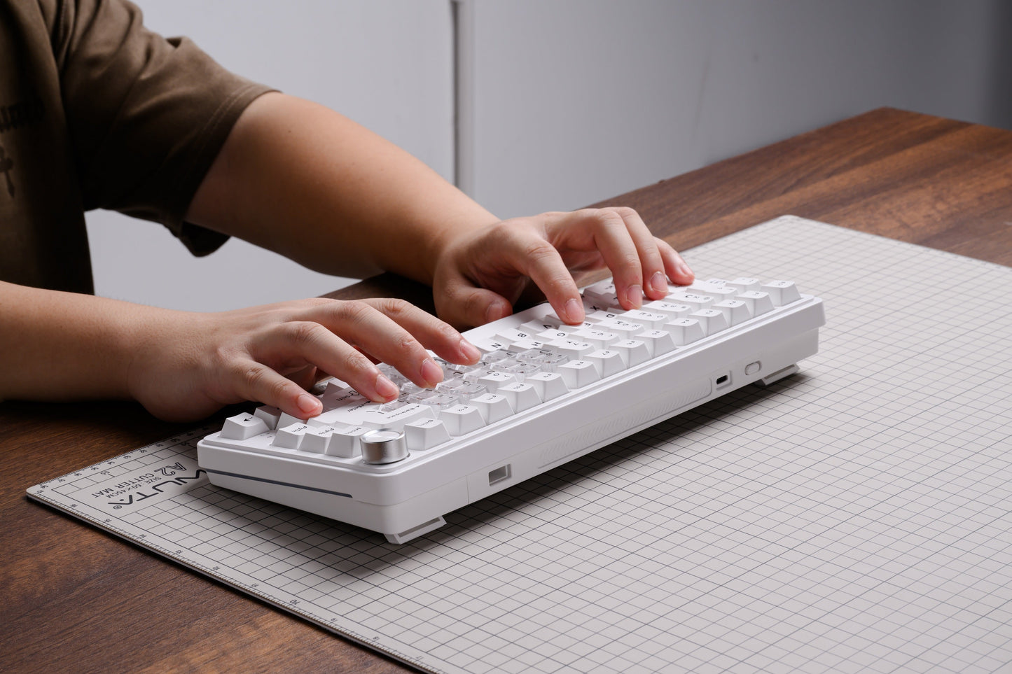 M75 Lumina Tri-Mode 75% Mechanical Keyboard